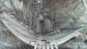 Türkiye'nin en yüksek, dünyanın ise üçüncü barajı...