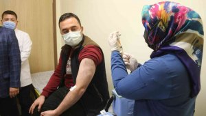 Turkovac aşısı Erzurum'da ilk gönüllüsüyle buluştu
