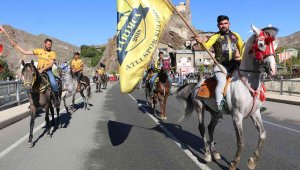 Uluslararası Tarihi İspir Panayırı kortej yürüyüşüyle başladı