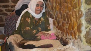 152 yıllık su değirmeninde tahin yapılıyor