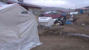 Erzurum'da depremzedelerin yaraları sarılıyor