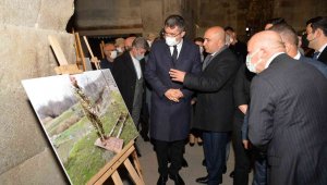 Erzurum'da Karabağ zaferi fotoğraf sergisi