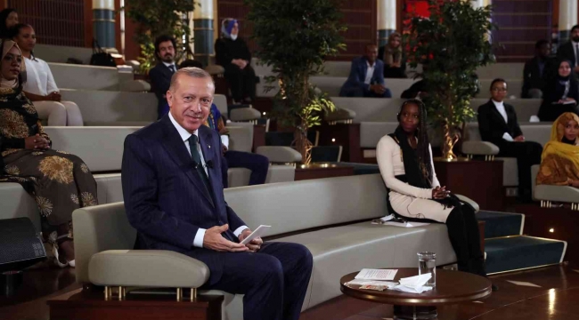 Cumhurbaşkanı Erdoğan'dan Afrikalı gençlere çağrı: "Türkiye'yi ikinci vatanınız kabul edin"