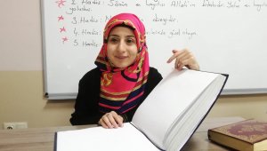 Erzurumlu görme engelli Tansu Çiller...