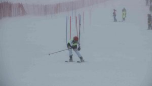 Fırtınada nefes kesen yarış