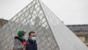 Fransa'da korona virüs salgınında vaka rekoru