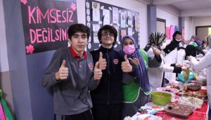 Kimsesiz çocuklar yararına hayır çarşısı