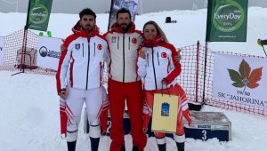 Sıla Kara Bosna fıs yarışını 2 bronzla tamamladı