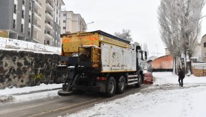 Yakutiye'de kar mesaisi başladı