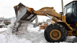Yakutiye'de yoğun kar mesaisi