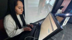 F klavyeyi en hızlı kullananlar ödülllendirildi