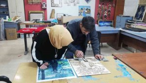 Hanımlar hem el becerilerini geliştiriyor hem de aile bütçelerine katkı sağlıyorlar