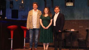 "Peynirli Yumurta" isimli tiyatro oyunu seyirciyle buluşuyor