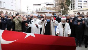 Şehidin cenaze namazını imam ağabeyi kıldırdı