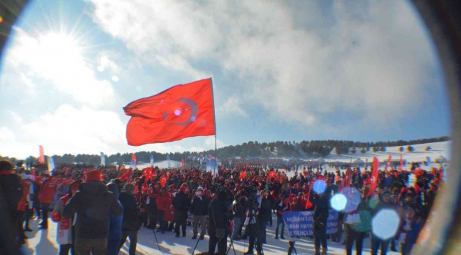 Türkiye Sarıkamış'ta şehitlerine yürüyor