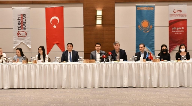 YTB Başkanı Eren: "Türkiye ile Kazakistan'ın arasındaki ilişkileri sizler geliştireceksiniz"