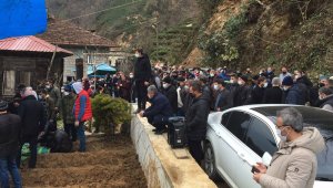 Aynı aileden 9'uncu kişi de korona virüse yenik düştü