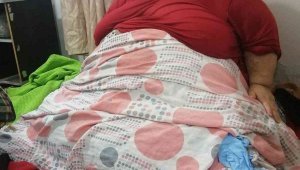 300 kiloya ulaşan genç kadının tek isteği sağlığına kavuşmak