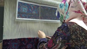 Atık malzemeleri sanata dönüştürüyorlar