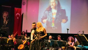 Barış Manço'nun 2023 adlı eseri ilk defa seslendirildi