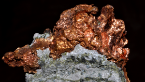  "Bölgede yaklaşık 20 milyar dolar değerinde 35 milyon tonluk bakır rezervi var"