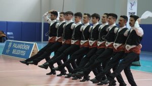 Halk oyunlarında şampiyonlar belli oldu