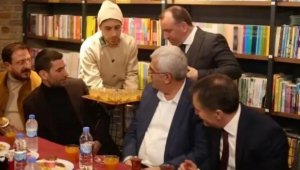 Müzikli hoşaflı açılış