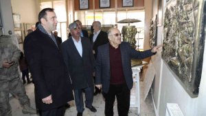 Oltu'da rolyef sergisi açıldı