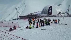 Snowboard Türkiye Şampiyonası Palandöken'de başladı