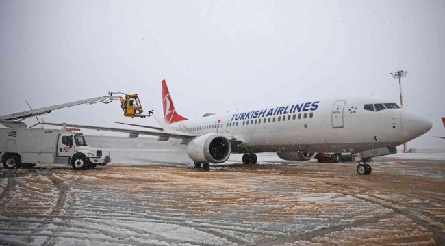 THY uçakları buzlanmaya karşı alkolle yıkanıyor