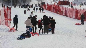 Yağan kar Palandöken'e ilaç gibi geldi, pistler doldu taştı