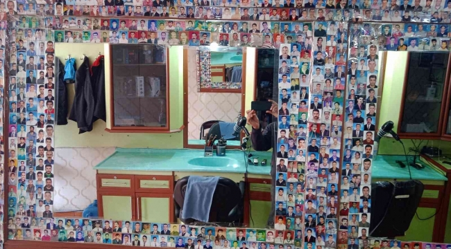 23 yıldır tıraş ettiği binlerce müşterisinin fotoğrafını arşivledi