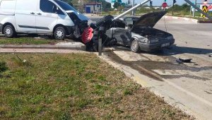 Banka para nakil aracı kaza yaptı: 4 yaralı