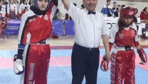 Büşra Savaş Türkiye şampiyonu