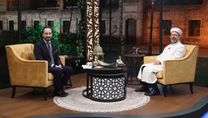 Diyanet İşleri Başkanı Erbaş: "Namaz çok önemli, namaz dinin direği, müminin miracıdır"