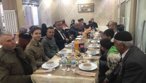 Horasan'da şehit ve gazi ailelerine iftar yemeği verildi