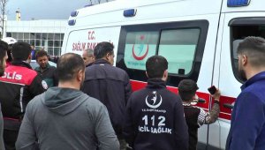 Husumetliler trafikte önce silah çekti, sonra sopalarla kavga etti