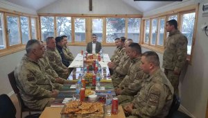 Jandarmadan iftar yemeği