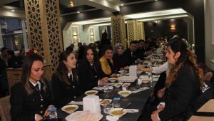 Polis ve şehit aileleri iftarda buluştu