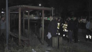 Voleybol oynarken iple boynundan asılı halde erkek cesedi buldular