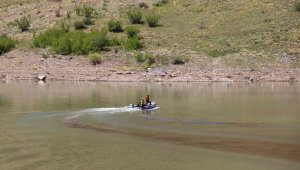 25 gündür su altında aramalar sürüyor