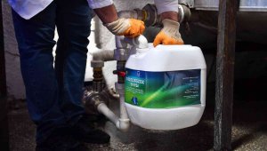 Ankara Büyükşehir Belediyesi, Türkiye'de ilk kez dizel egzoz sıvısı üretti