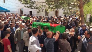 Anne ve kızı son yolculuğuna uğurlandı