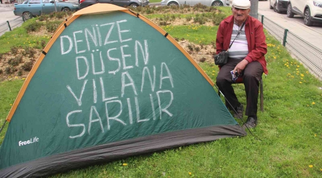 Banka önüne çadır kurdu, gece gündüz eylem nöbetinde