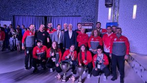 Dünya halterine Türkiye damgası