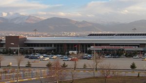 Erzurumlu yeniden hava ulaşımına yoğunlaştı