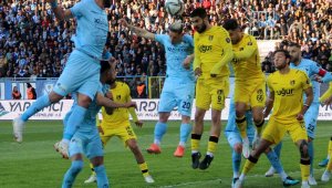 İlk yarı hezimeti: BB Erzurumspor: 2 - İstanbulspor: 4