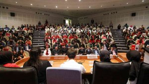 Lise öğrencilerinden Rasim Özdenören paneli