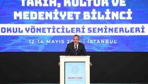 Milli Eğitim Bakanı Özer: "Yarın uzman öğretmenlik ve baş öğretmenlikle ilgili eğitim programını ve sınav takvimini paylaşacağız"