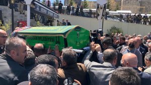 Zeynep Bağrıyanık dualarla uğurlandı